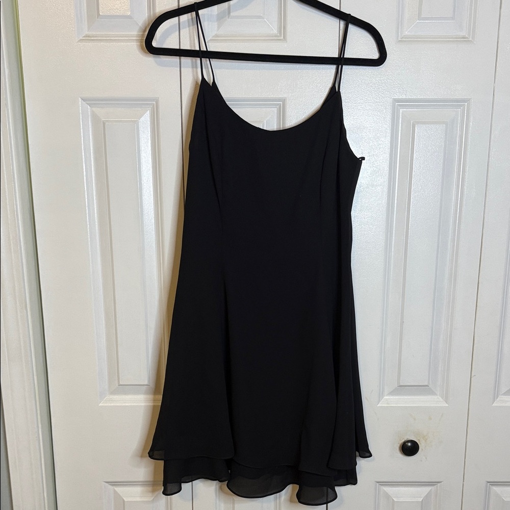 Elegant Black Sleeveless Dress
